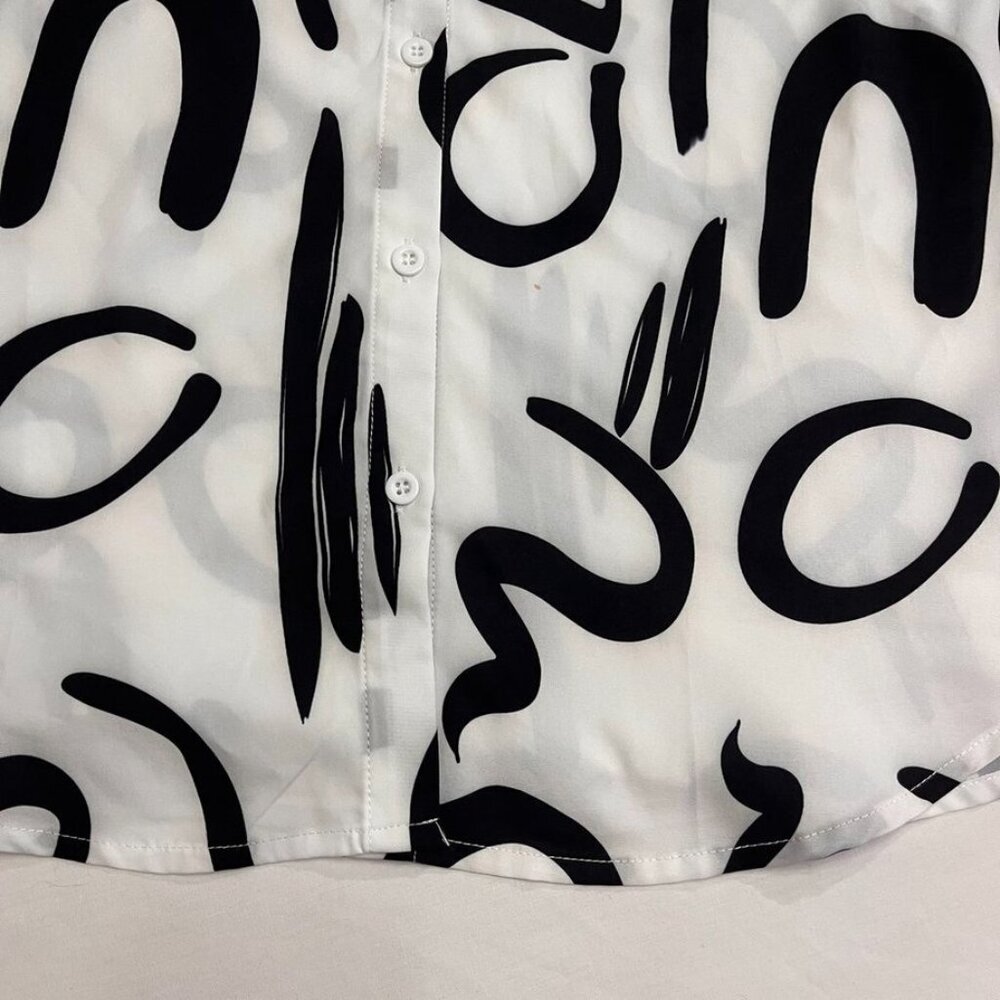 Kid Love Abstract Print Short Sleeve Button Front Shirt Medium - Picture 8 of 9